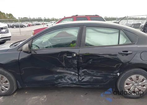 2018 Kia Rio Lx z USA, uszkodzony, nr VIN 3KPA24AB1JE061081